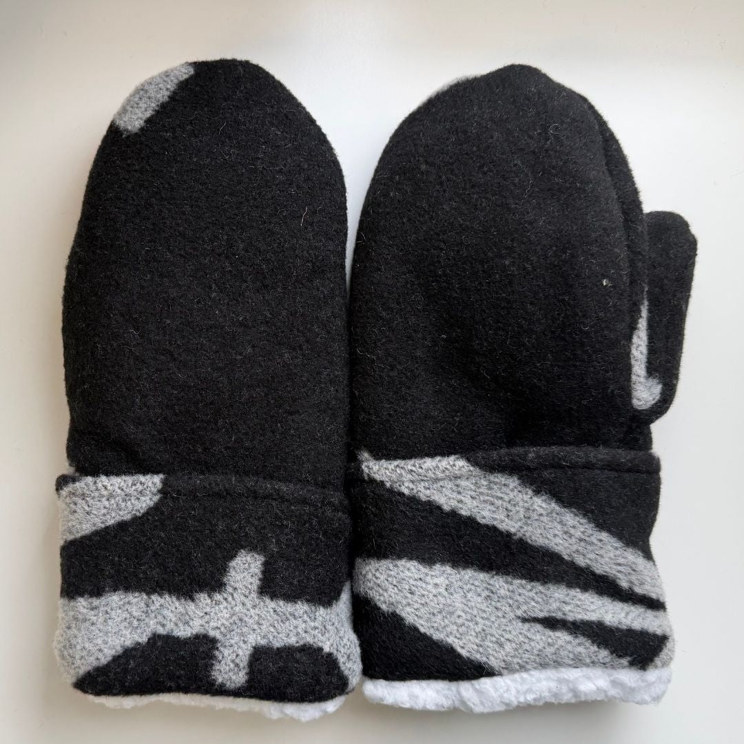 Perfectly Imperfect Harvesters Sherpa Mittens